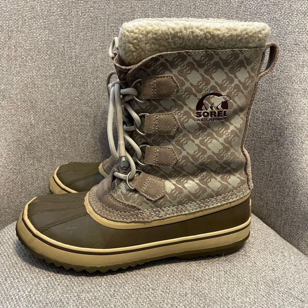 SOREL- Women's Green 1964 PAC Waterproof Snow Boots size 10